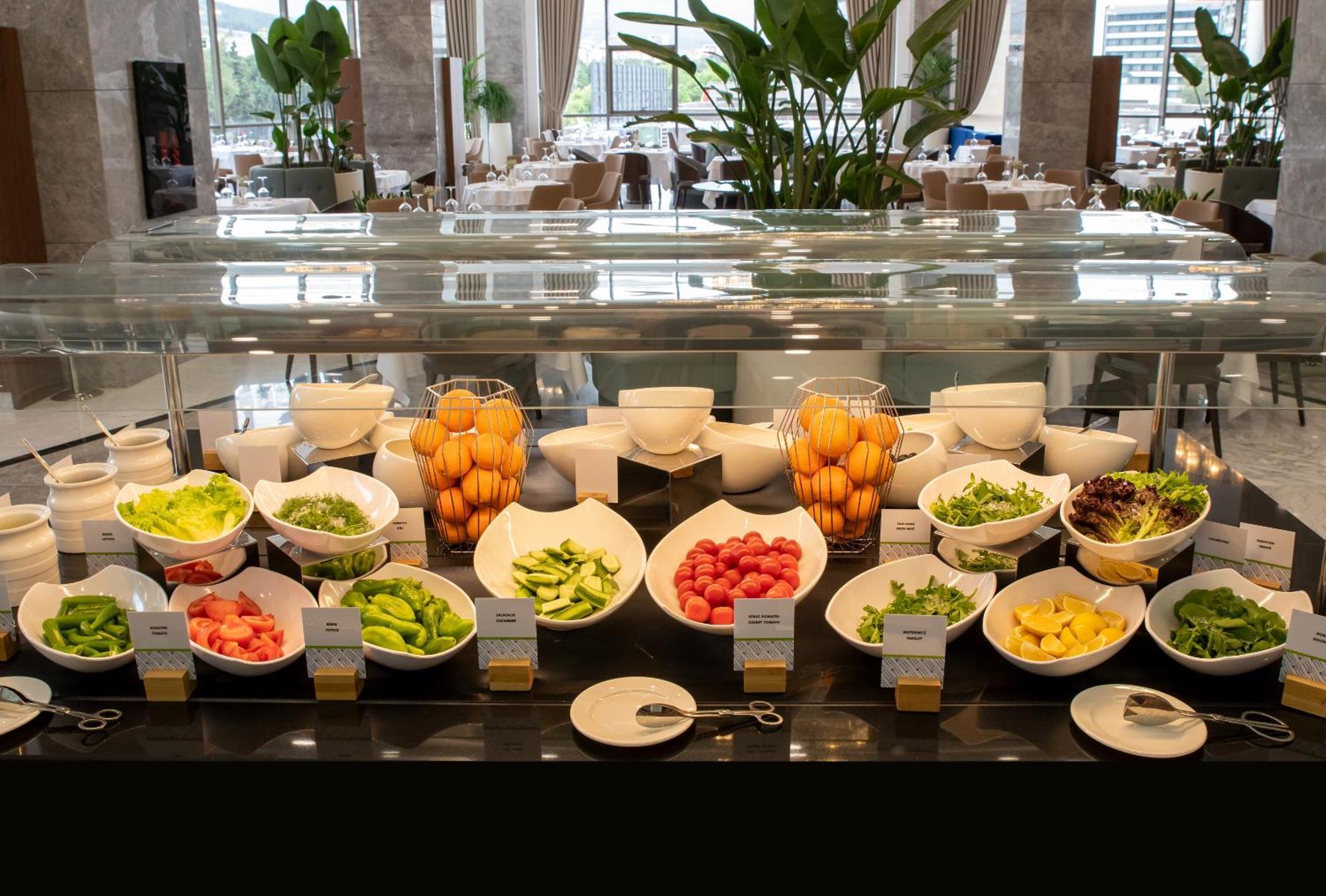 Doubletree By Hilton Manisa Hotel Exterior photo